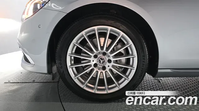 Mercedes-Benz E-Class E250, миниатюра 24