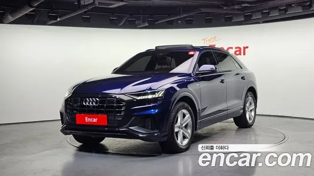 Audi Q8 45 TDI Premium