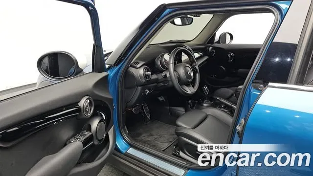 MINI Cooper 5 III, миниатюра 17