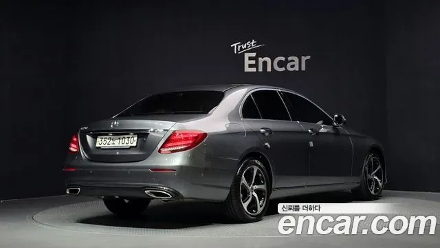 Mercedes-Benz E-Class E250, миниатюра 14