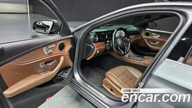 Mercedes-Benz E-Class E250, миниатюра 16