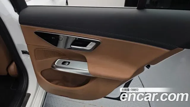 Mercedes-Benz E-Class E220d 4MATIC, миниатюра 15