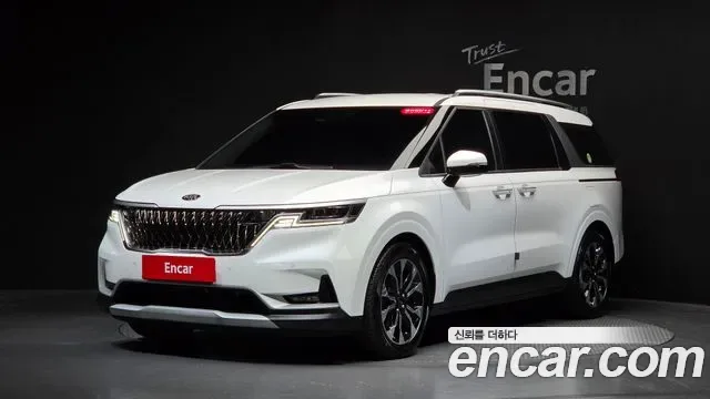 Kia Carnival дизель 9 мест Prestige