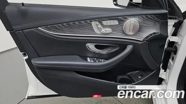 Mercedes-Benz E-Class E350 4MATIC AMG Line, миниатюра 13