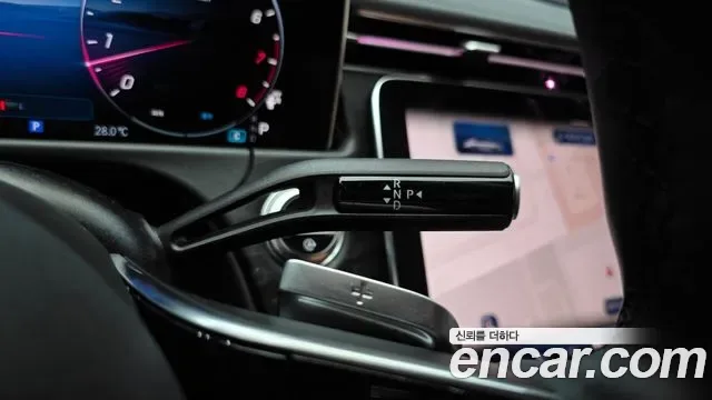 Mercedes-Benz E-Class E200, миниатюра 22