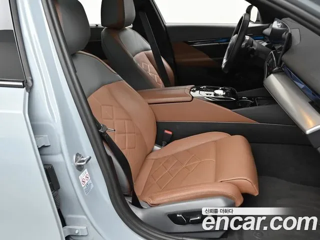 BMW 5 (G60) 530e M, миниатюра 11