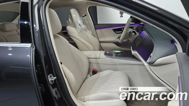 Mercedes-Benz E-Class E300 4MATIC, миниатюра 18