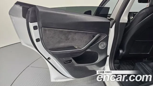 Tesla Y AWD, миниатюра 9