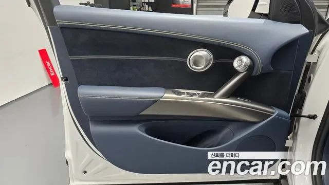 Genesis GV60 AWD ( ), миниатюра 15