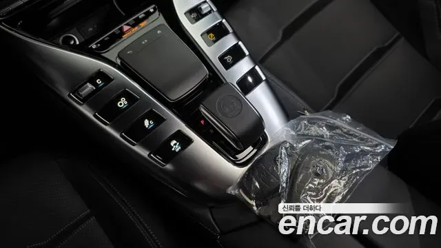 Mercedes-Benz AMG GT 4 43 4MATIC+, миниатюра 6