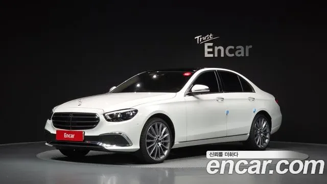 Mercedes-Benz E-Class E450 4MATIC, миниатюра 12