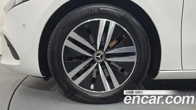 Mercedes-Benz A-Class A220, миниатюра 6