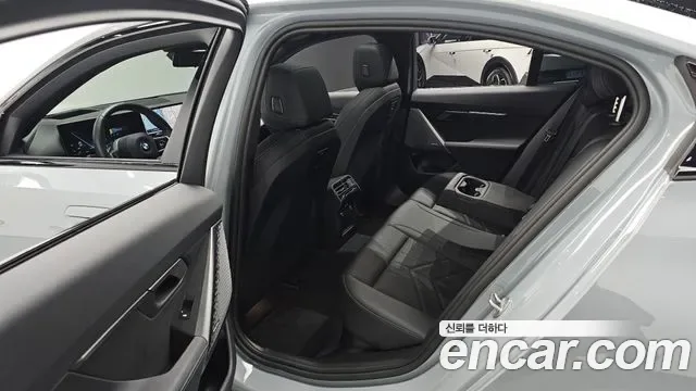 BMW 5 (G60) 523d M, миниатюра 3