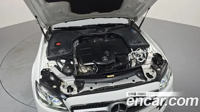 Mercedes-Benz E-Class E220d, миниатюра 5