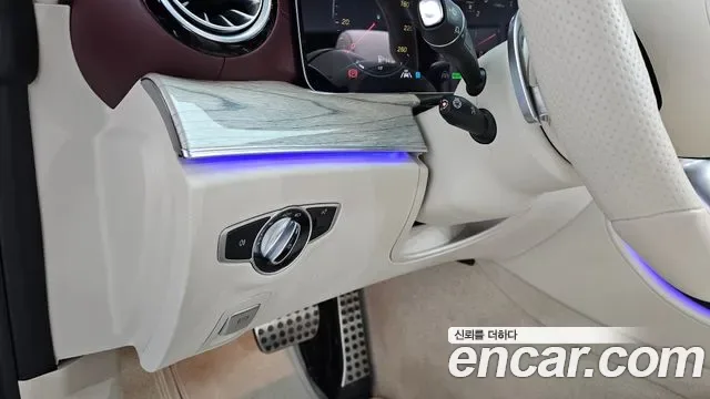 Mercedes-Benz E-Class E450 4MATIC, миниатюра 27