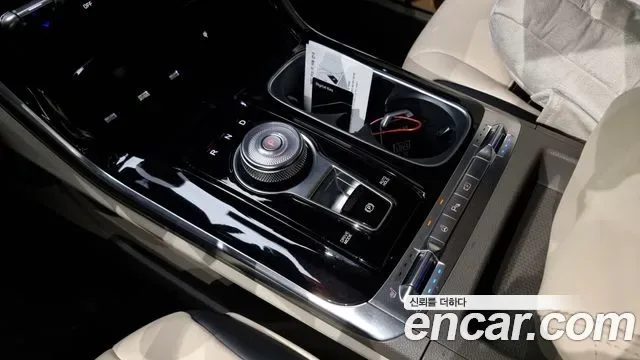 Kia Carnival бензин 7 мест ( ), миниатюра 3