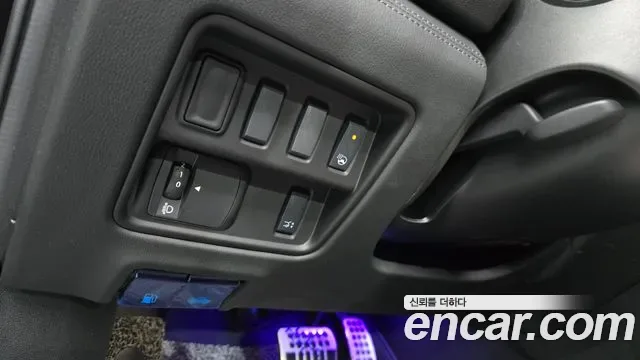 Renault QM6 2.0 LPe 2WD, миниатюра 17