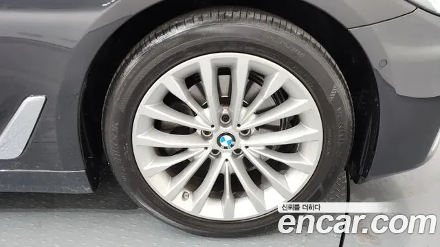 BMW 5 (G30) 520i, миниатюра 2