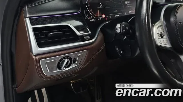 BMW 7 (G11) 740Li xDrive M, миниатюра 25