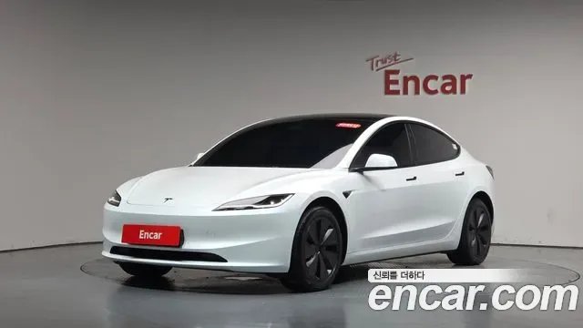 Tesla 3 RWD