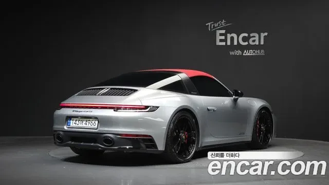 Porsche 911 4 GTS, миниатюра 19
