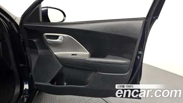 Kia Niro 1.6 HEV, миниатюра 18