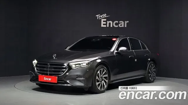 Mercedes-Benz E-Class E300 4MATIC