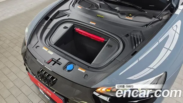 Audi e- GT Premium, миниатюра 25