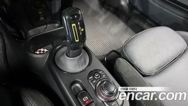 MINI Cooper SE III, миниатюра 6