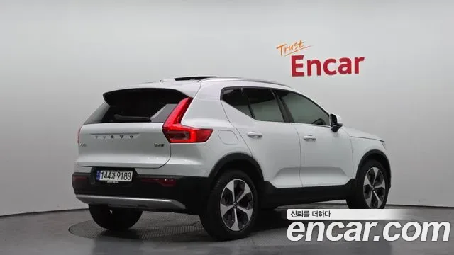 Volvo XC40 B4, миниатюра 3