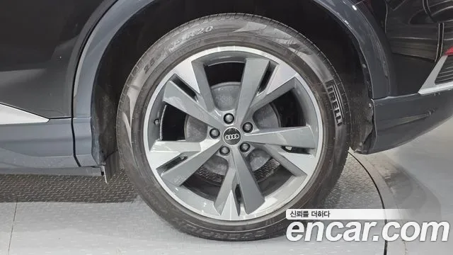 Audi Q4 40 Premium, миниатюра 7