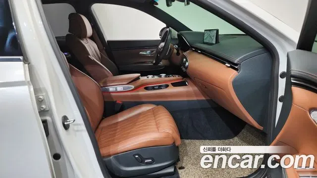 Genesis GV70 2.5T бензин AWD ( ), миниатюра 12