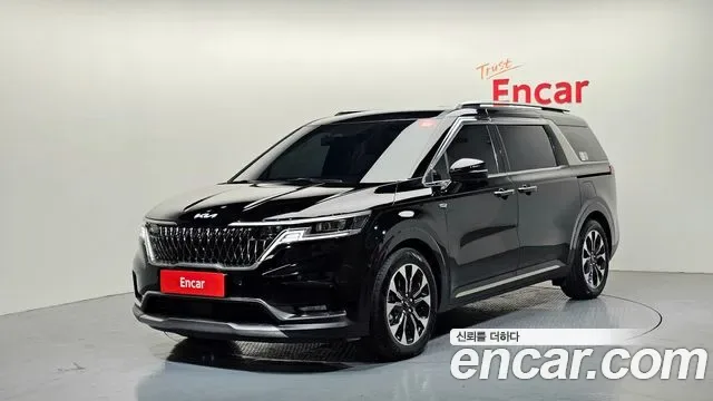 Kia Carnival дизель 7 мест Signature