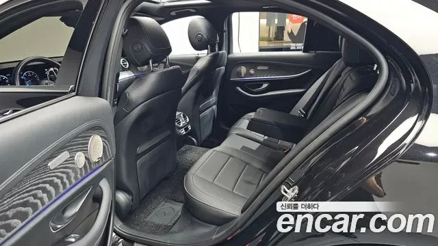 Mercedes-Benz E-Class E350 4MATIC, миниатюра 16