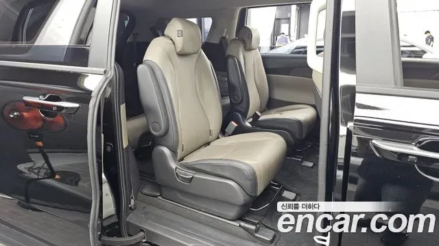 Kia Carnival дизель 9 мест Prestige, миниатюра 19