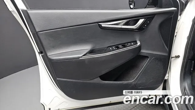 Kia EV6, миниатюра 30