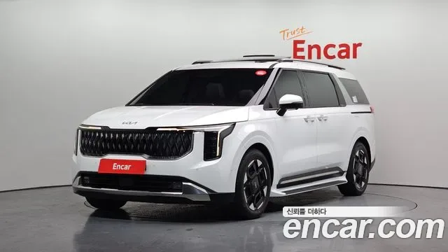 Kia Carnival дизель 9 мест Signature