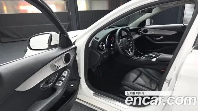 Mercedes-Benz C-Class C200, миниатюра 2