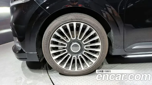 Kia Carnival бензин 7 мест ( ), миниатюра 15
