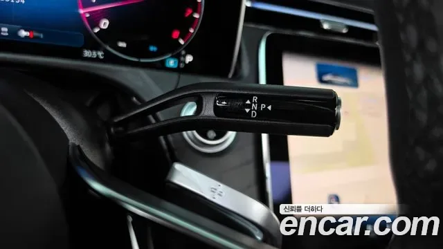 Mercedes-Benz E-Class E200, миниатюра 27