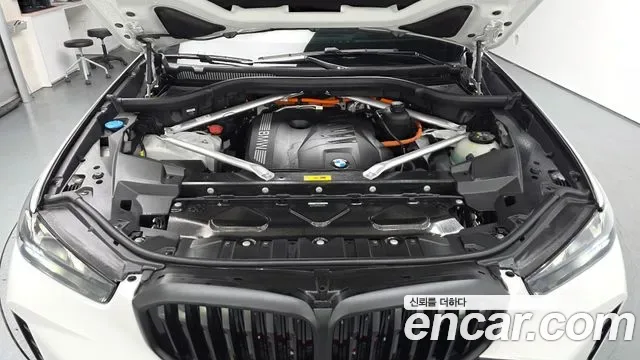 BMW X5 xDrive 50e M, миниатюра 8