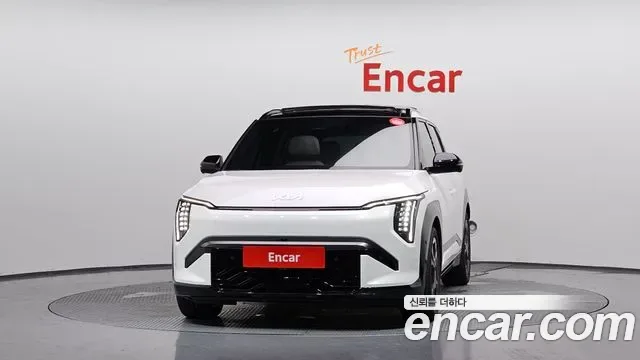 Kia EV3 4WD GT Line, миниатюра 2