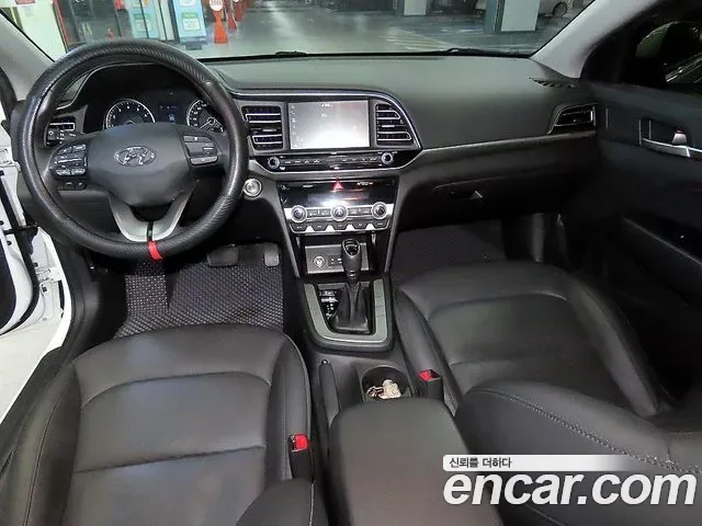Hyundai Avante AD, миниатюра 3