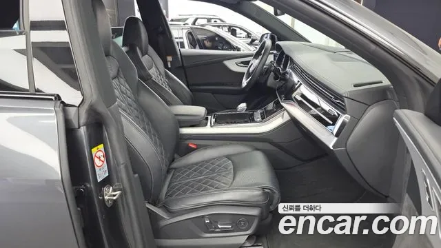 Audi Q8 55 TFSI Premium, миниатюра 11