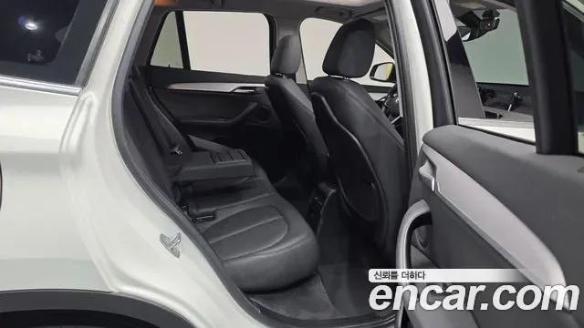 BMW X1 xDrive 20i, миниатюра 8