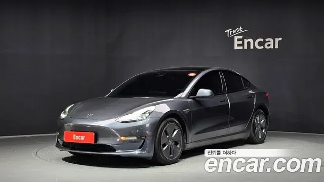 Tesla 3 AWD