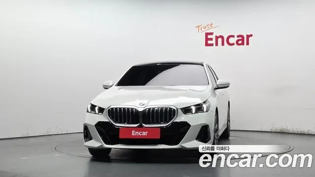 BMW 5 (G60) 520i M, миниатюра 3