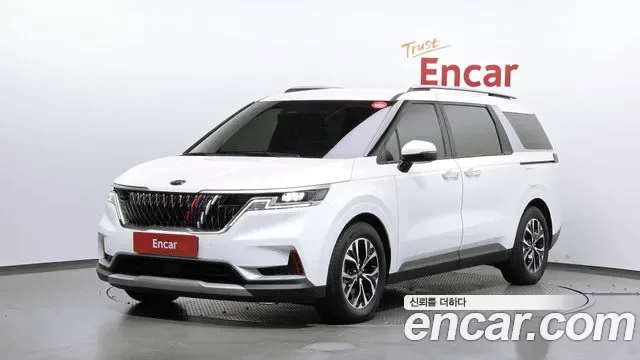 Kia Carnival дизель 9 мест Prestige