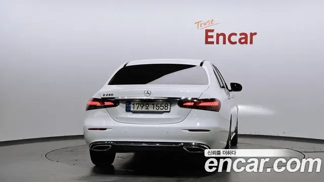 Mercedes-Benz E-Class E250, миниатюра 6
