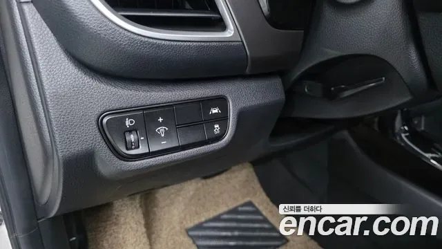 Kia Seltos бензин 1.6 Turbo 2WD Signature, миниатюра 6
